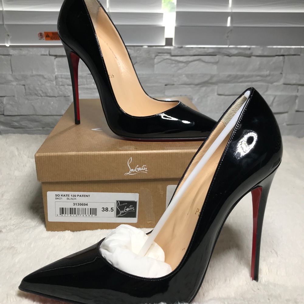 Christian Louboutin So Kate Patent
